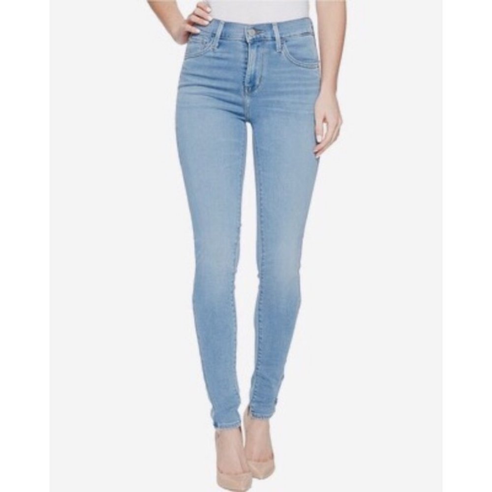 Levi's 720 High Rise Super Skinny Jeans in Azurite